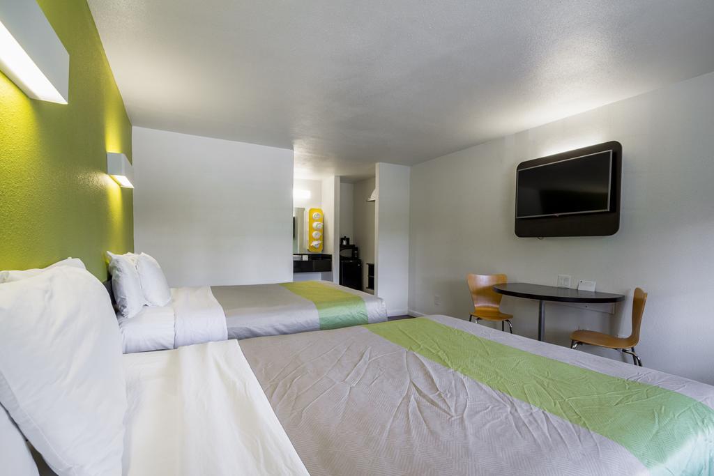 Fisherman'S Cove Inn Монтерей Экстерьер фото
